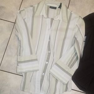 Bundle 2 button up shirts